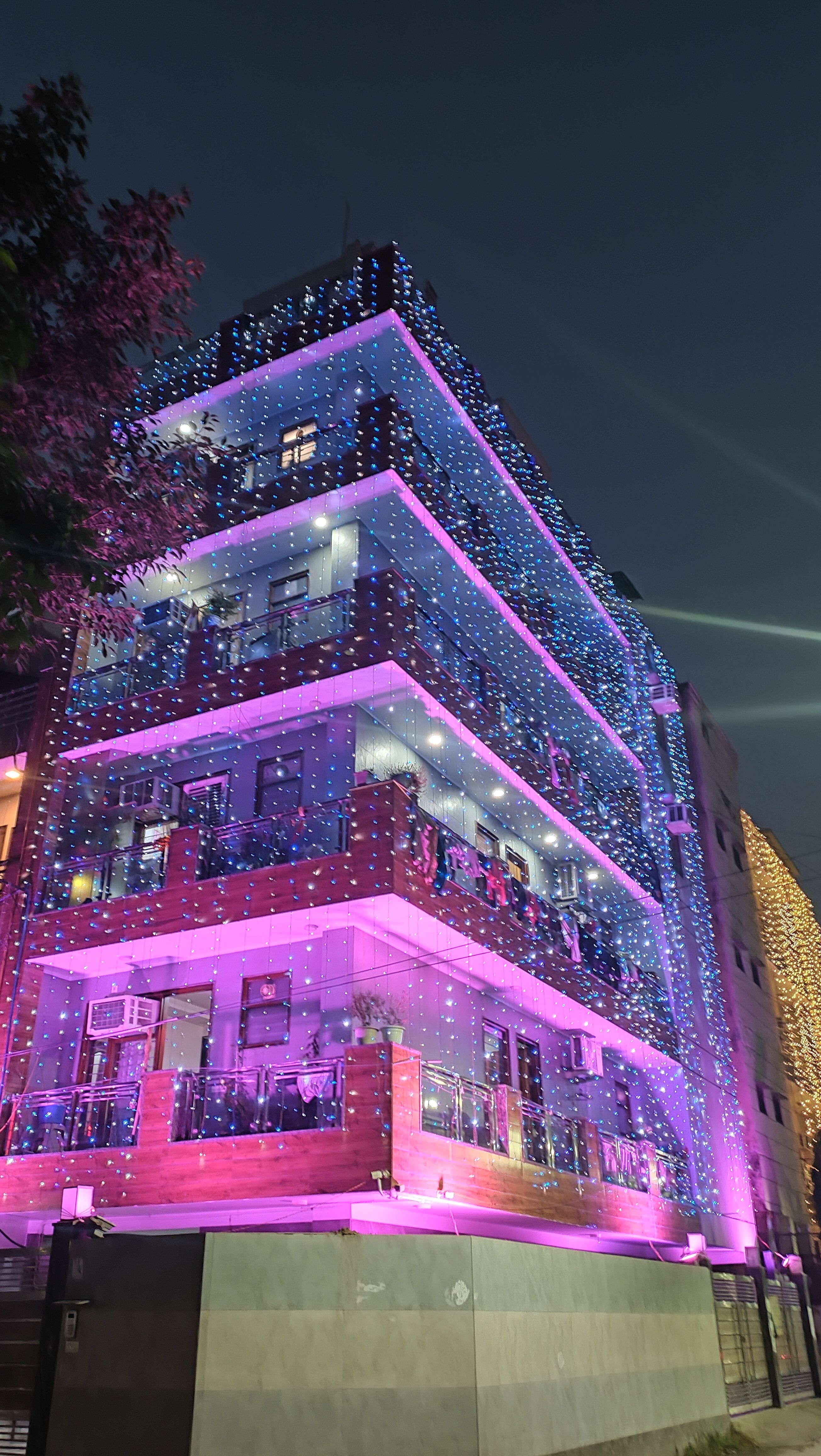 Lighting design by Ashrafi Tent House